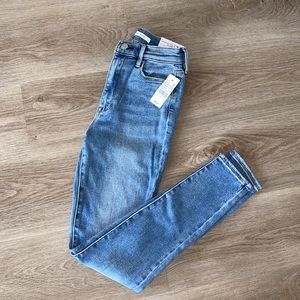 NWT PacSun Super HighRise Jegging- Size 24